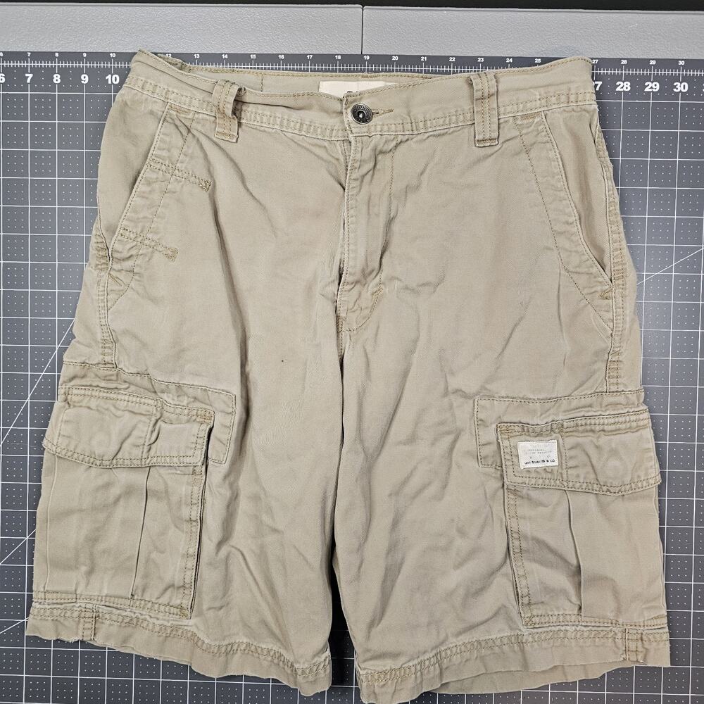 Vintage Levis Cargo Shorts 31x10 Khaki Tan Baggy Loose Y2K 90s Streetwear Skater